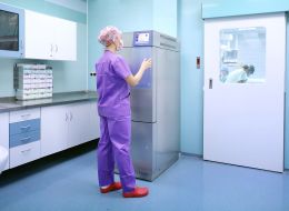 Внутренняя камера стерилизатора UNISTERI HP из нержавеющей стали