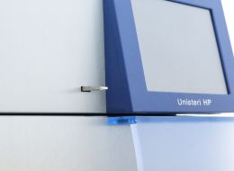 Проходной паровой стерилизатор UNISTERI HP двухдверное исполнение